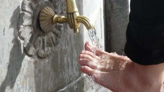 A është abdesi veçori e umetit musliman, apo ka qenë dhe në popujt e tjerë?