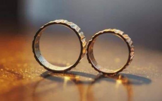 Cili është këndvështrimi i fesë Islame ndaj martesave mes të njejtës gjini?