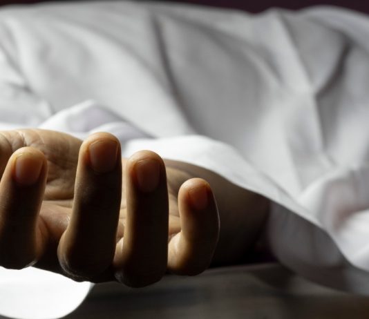 A lejohet t’i kërkojmë hallallëk të vdekurit?