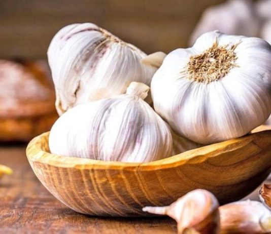 A lejohet therja e Kurbanit dhe gjelit dhe vendosja e hudrave në themelet e shtëpisë?