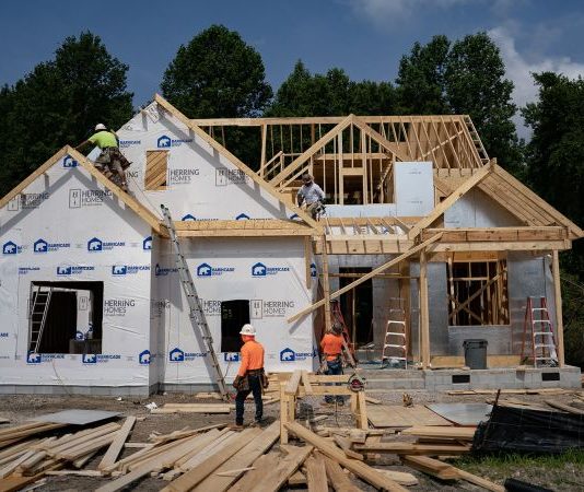 Çfarë duhet të bëj kur të filloj ndërtimin e shtëpisë dhe cila dua duhet të bëhet?