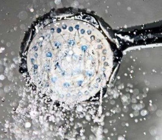 A ndryshon gusli për ditën e xhumasë nga gusli prej xhunubllëkut?