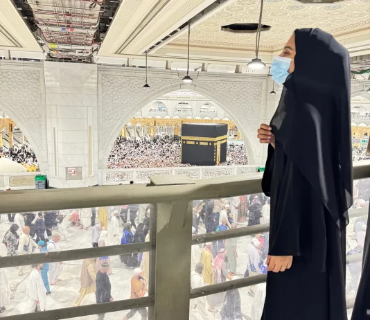 Çfarë duhet të bëjë gruaja nëse i vijnë menstruacionet gjatë Haxhit?