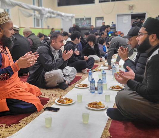 Ngrënia dhe pirja në xhami?!