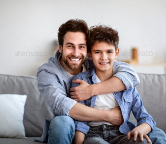 Si duhet t’i qasen prindërit fëmijës së tyre mbi çështjet e pubertetit dhe edukimit seksual?