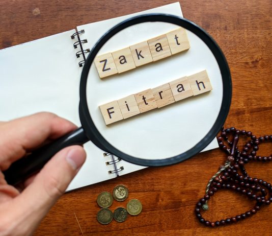 Nuk lejohet dhenia e zekatul Fitrit atyre qe e kemi obligim te shpenzojme per ta?!