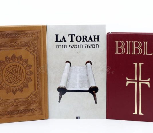 Pse Kurani është i ruajtur nga devijimi, ndërsa Tevrati dhe Inxhili jo? A besojmë në gjendjen e tyre të tanishme?