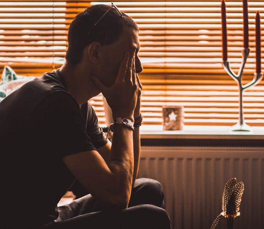 Hyrja e ëngjëjve në shtëpinë e atij që është xhunub(i papastër)?!