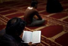 Pas namazit të sabahut, a është më mirë të lexohet Kur’ani apo të bëhet dhikri?