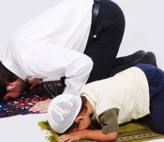 Si të veproni me fëmijët tuaj që ata të falen?