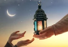 Si duhet të sillemi me myslimanët që nuk agjërojnë gjatë Ramazanit? Cila është metoda më e mire për t’i thirrë ata në agjërim?