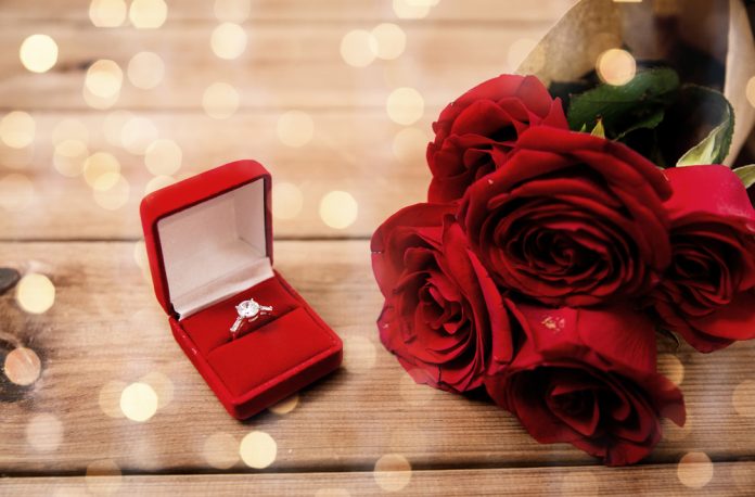 Engagement ring_1693548322